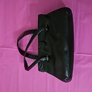 VINTAGE BLACK LEATHER BAG